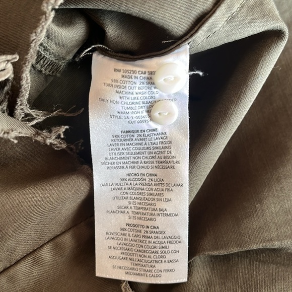 Current Elliot The Tella Button Front Shirt Army
Green Size S - Picture 13 of 15